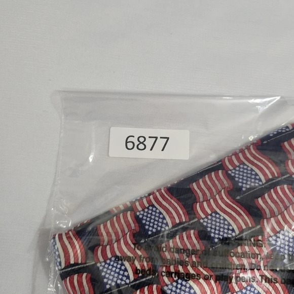 American Traditions Red Blue American Flag Pattern Silk Tie - Picture 7 of 7